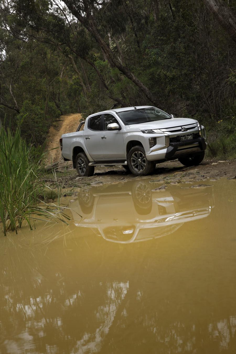  Mitsubishi Triton GLS Premium Club Cab 2019 года  (AU) (фото 12 из 38)